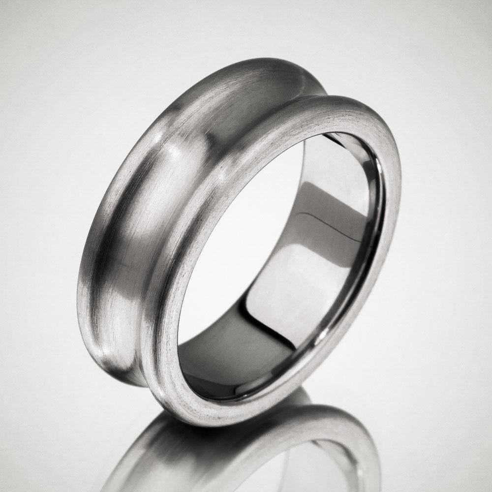 Classic Rounded Siegen Titanium Ring